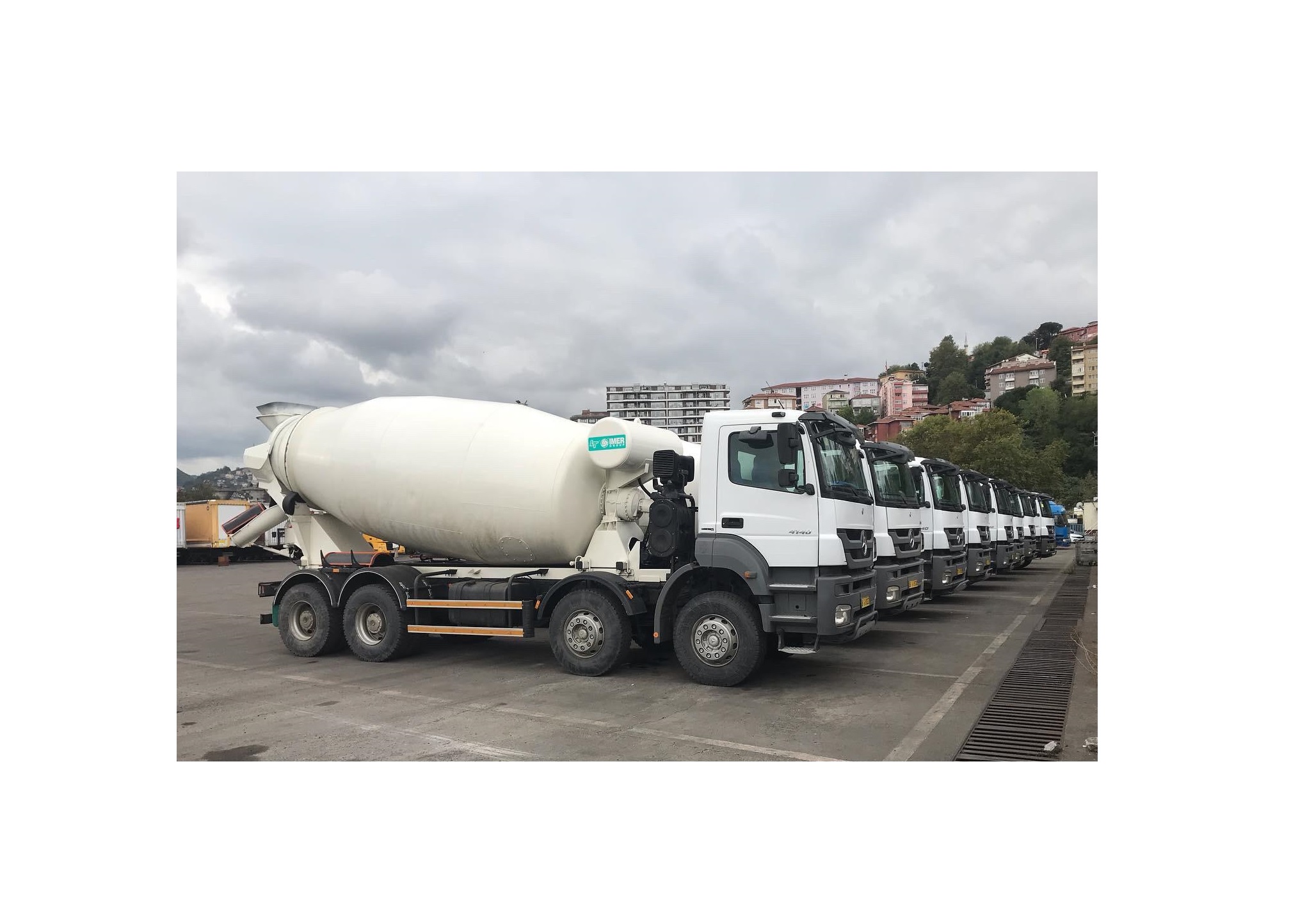 Export of 9 Mercedes Benz 4140 Brand Concretemixers to Ukraine