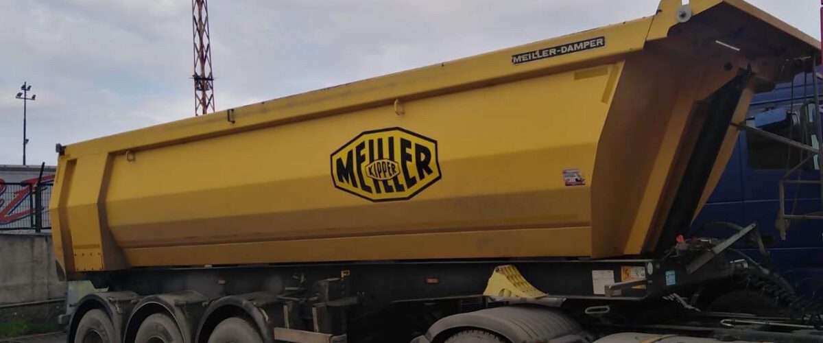 Export of 2014 model “MEILLER” brand tipper semi-trailer